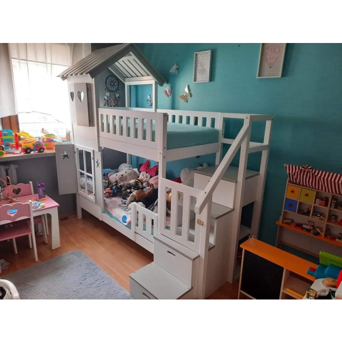 hoogslaper hout met baldakijn en trap